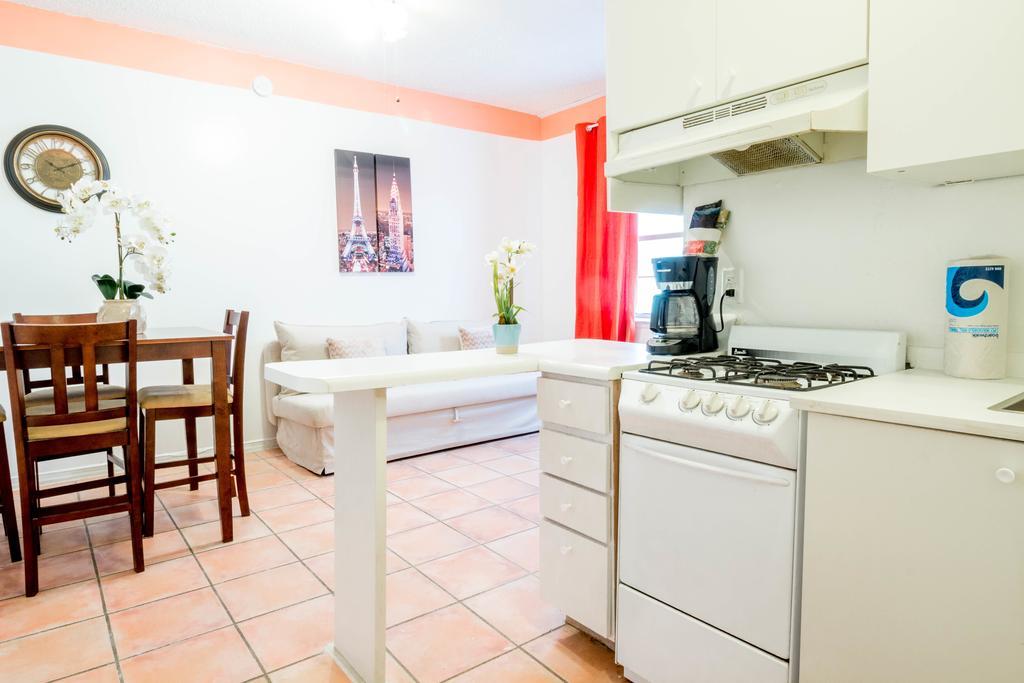 Ocean Walk Apartments Маями Бийч Екстериор снимка